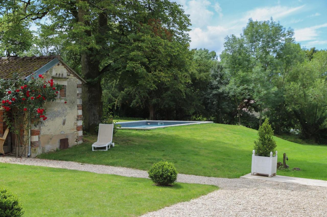 Manoir De La Croix Saint Louis "Luxury Guest House" Taingy Exterior foto